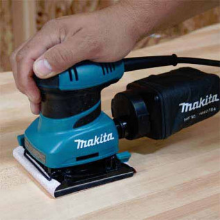 Шліфмашина MAKITA BO4557